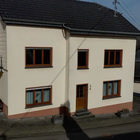 Fewo-zur-eifelgracht Holiday home Sinspelt